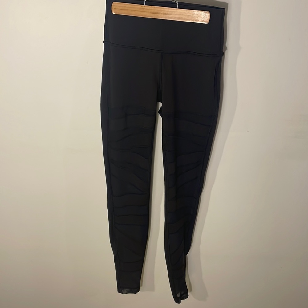 Lululemon Wunder Under Luon Mesh
